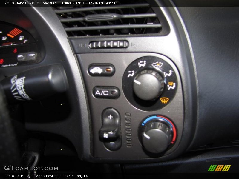 Controls of 2000 S2000 Roadster