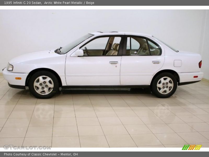 Arctic White Pearl Metallic / Beige 1995 Infiniti G 20 Sedan
