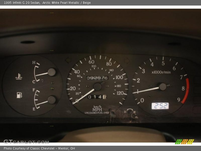 Arctic White Pearl Metallic / Beige 1995 Infiniti G 20 Sedan