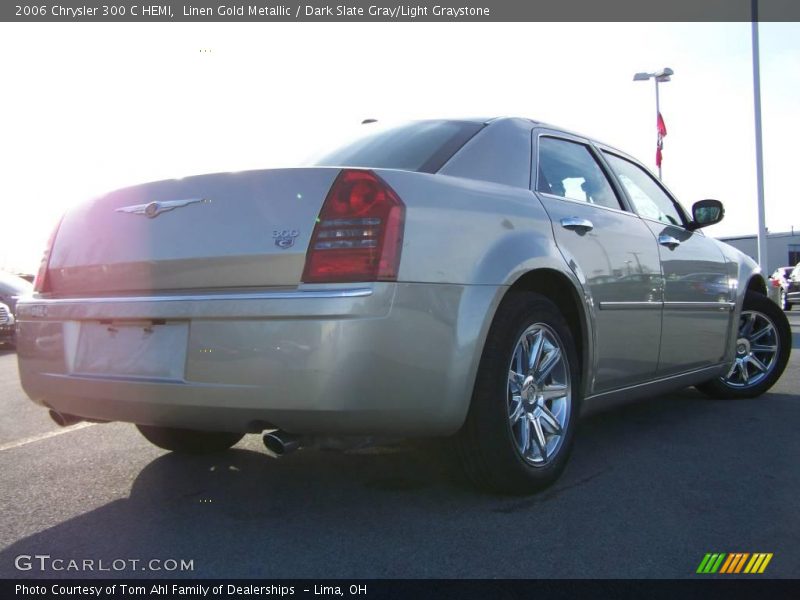 Linen Gold Metallic / Dark Slate Gray/Light Graystone 2006 Chrysler 300 C HEMI
