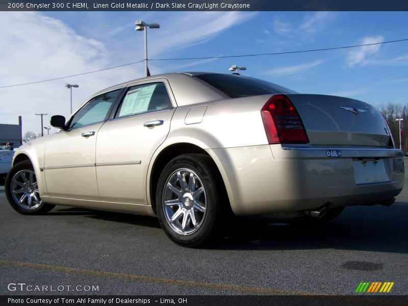 Linen Gold Metallic / Dark Slate Gray/Light Graystone 2006 Chrysler 300 C HEMI