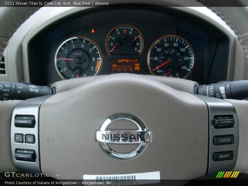  2011 Titan SL Crew Cab 4x4 Steering Wheel