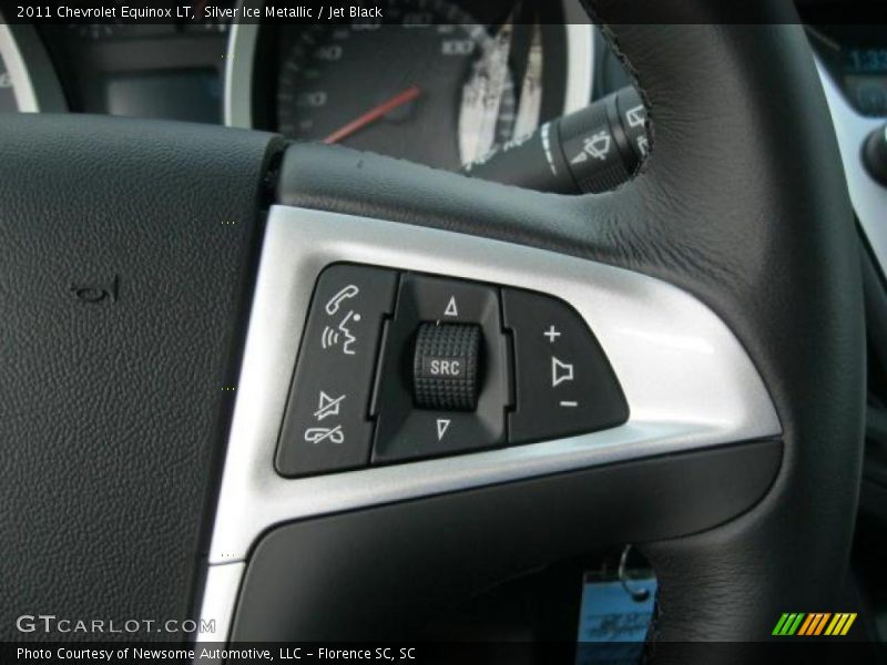 Silver Ice Metallic / Jet Black 2011 Chevrolet Equinox LT