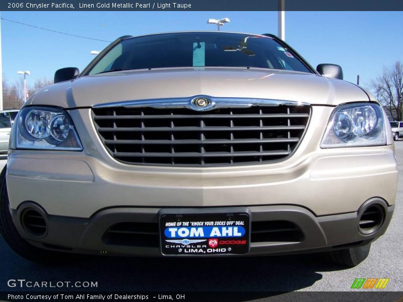 Linen Gold Metallic Pearl / Light Taupe 2006 Chrysler Pacifica
