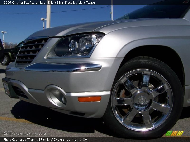 Bright Silver Metallic / Light Taupe 2006 Chrysler Pacifica Limited