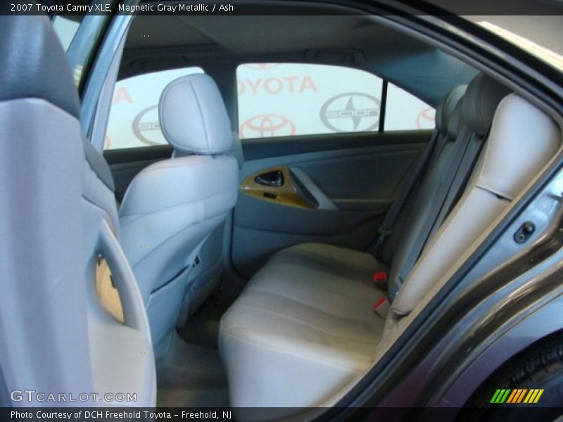 Magnetic Gray Metallic / Ash 2007 Toyota Camry XLE