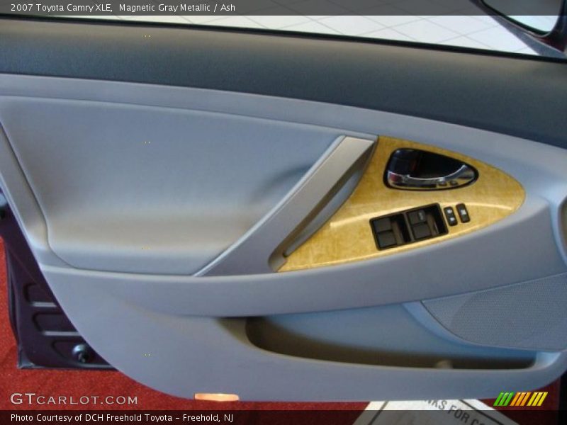 Magnetic Gray Metallic / Ash 2007 Toyota Camry XLE