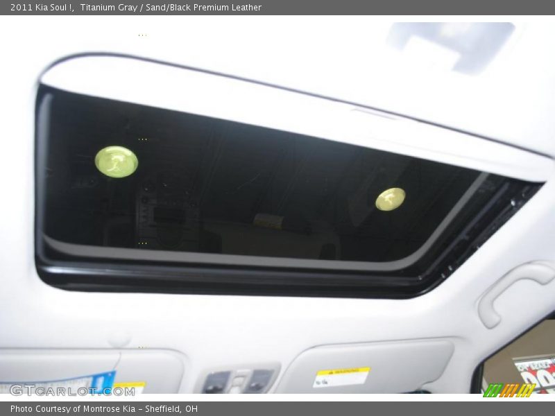 Titanium Gray / Sand/Black Premium Leather 2011 Kia Soul !