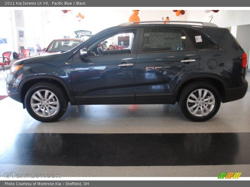 Pacific Blue / Black 2011 Kia Sorento LX V6