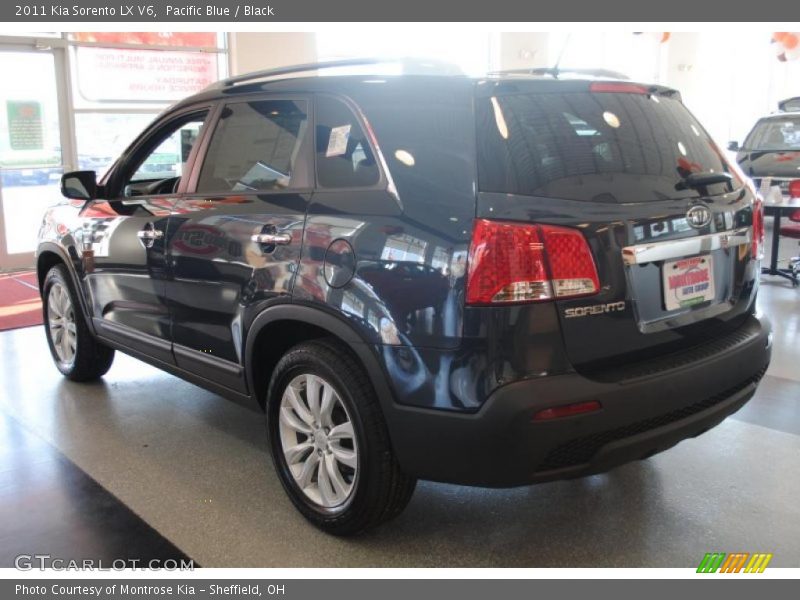 Pacific Blue / Black 2011 Kia Sorento LX V6