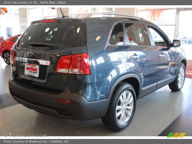 Pacific Blue / Black 2011 Kia Sorento LX V6