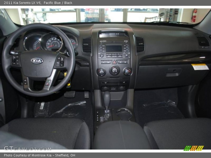 Pacific Blue / Black 2011 Kia Sorento LX V6