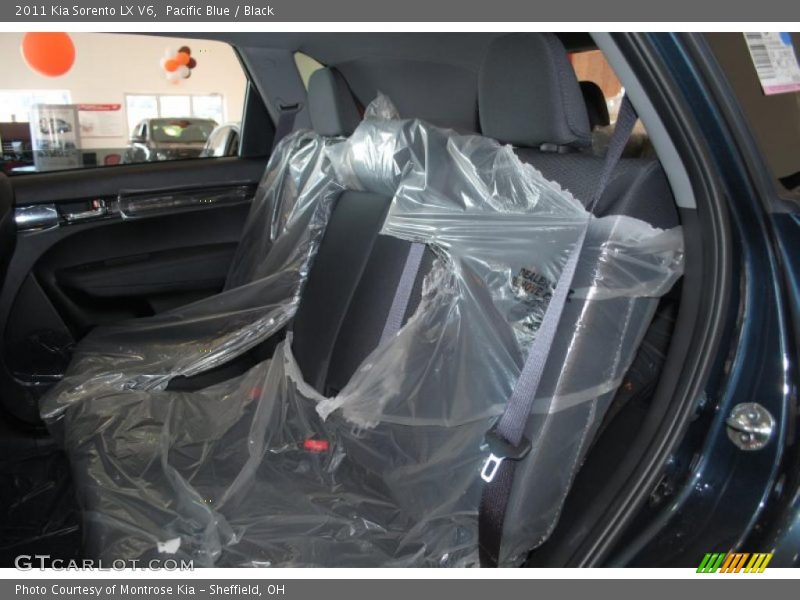 Pacific Blue / Black 2011 Kia Sorento LX V6