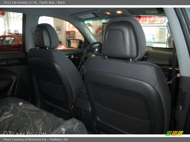 Pacific Blue / Black 2011 Kia Sorento LX V6