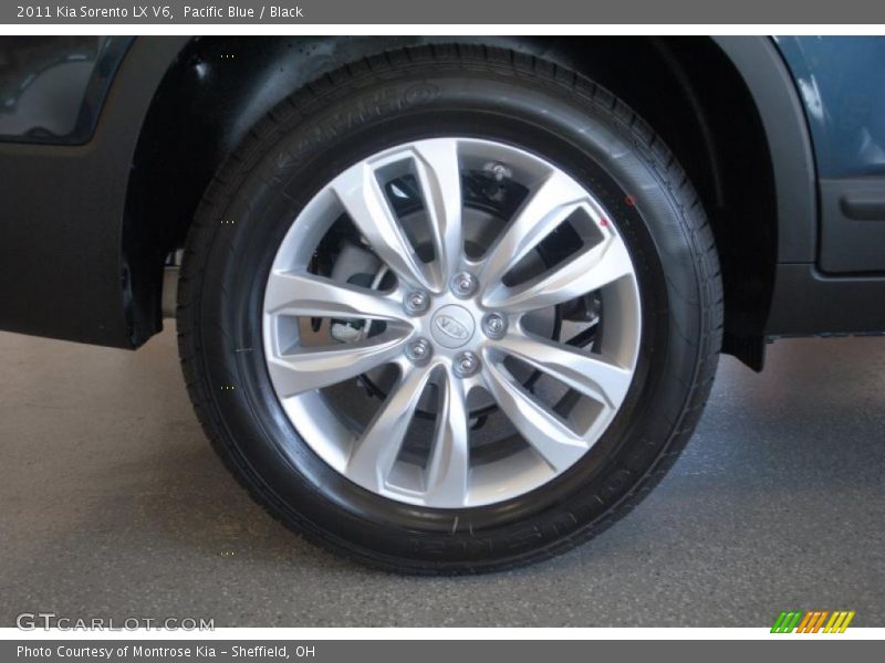 Pacific Blue / Black 2011 Kia Sorento LX V6