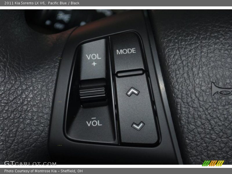 Pacific Blue / Black 2011 Kia Sorento LX V6