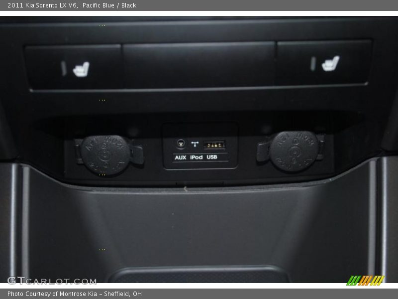 Pacific Blue / Black 2011 Kia Sorento LX V6