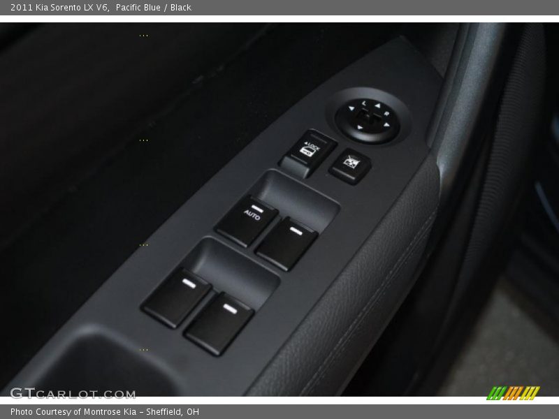 Pacific Blue / Black 2011 Kia Sorento LX V6