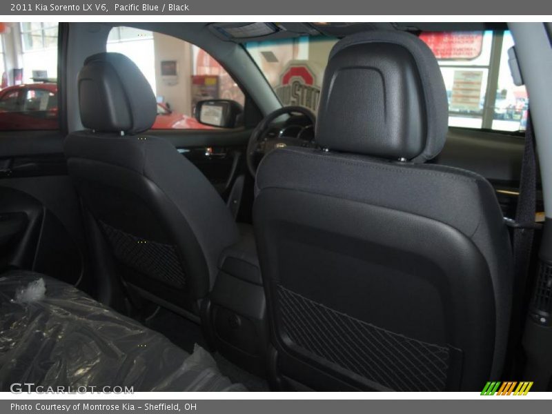 Pacific Blue / Black 2011 Kia Sorento LX V6