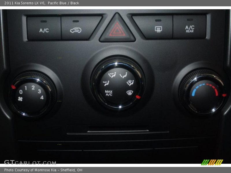 Pacific Blue / Black 2011 Kia Sorento LX V6