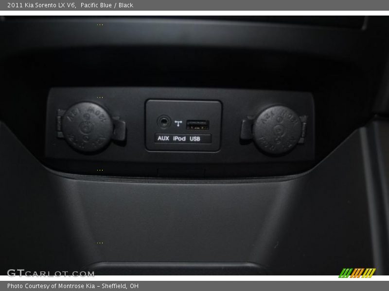 Pacific Blue / Black 2011 Kia Sorento LX V6