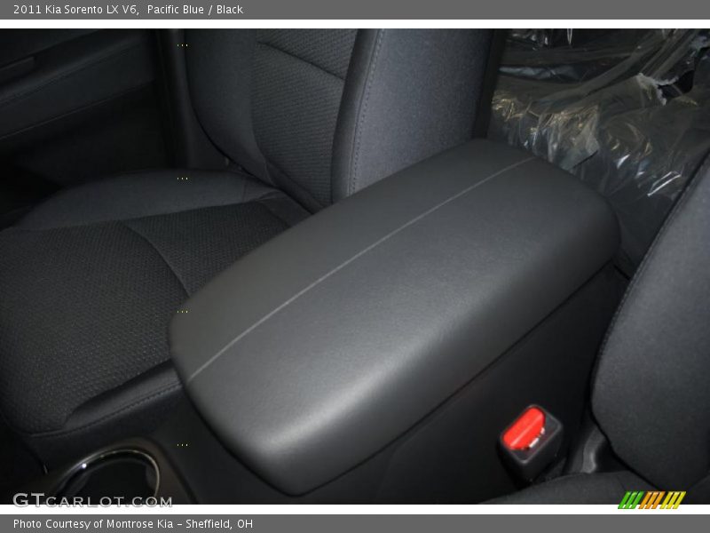 Pacific Blue / Black 2011 Kia Sorento LX V6