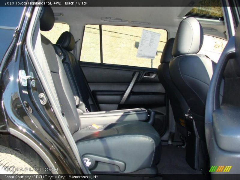 Black / Black 2010 Toyota Highlander SE 4WD