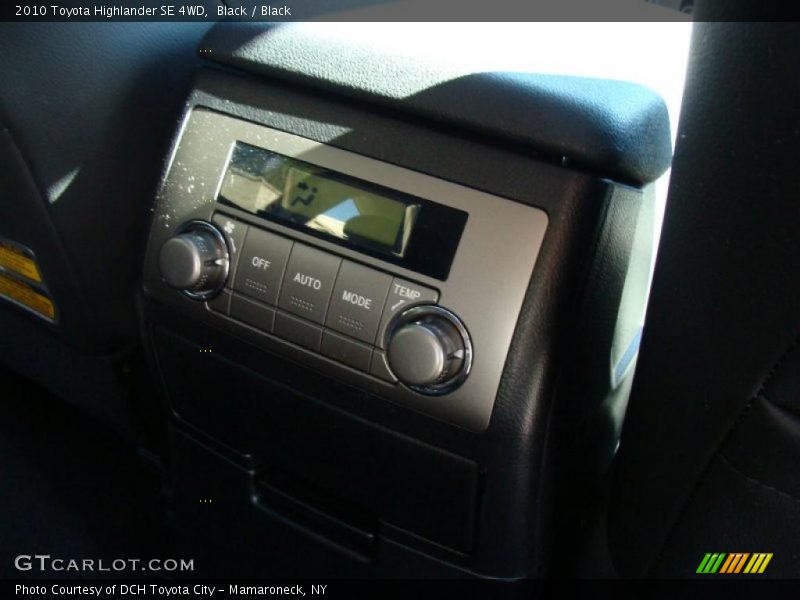 Black / Black 2010 Toyota Highlander SE 4WD