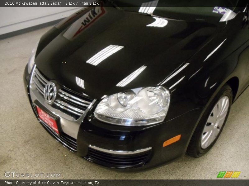 Black / Titan Black 2010 Volkswagen Jetta S Sedan