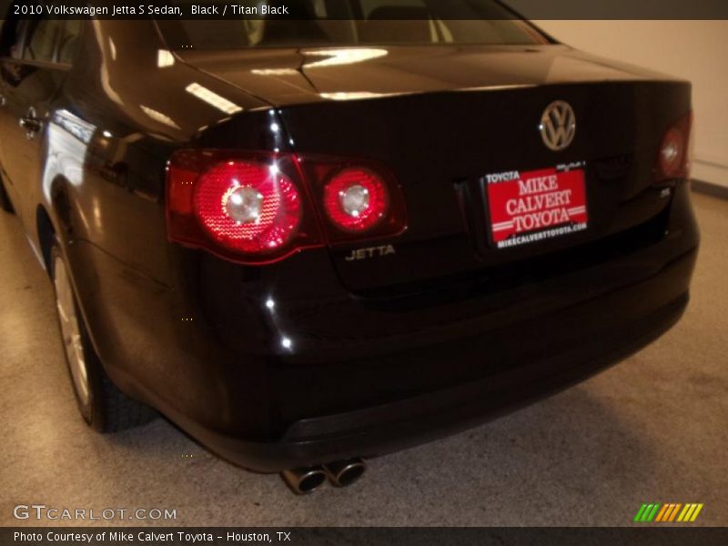 Black / Titan Black 2010 Volkswagen Jetta S Sedan