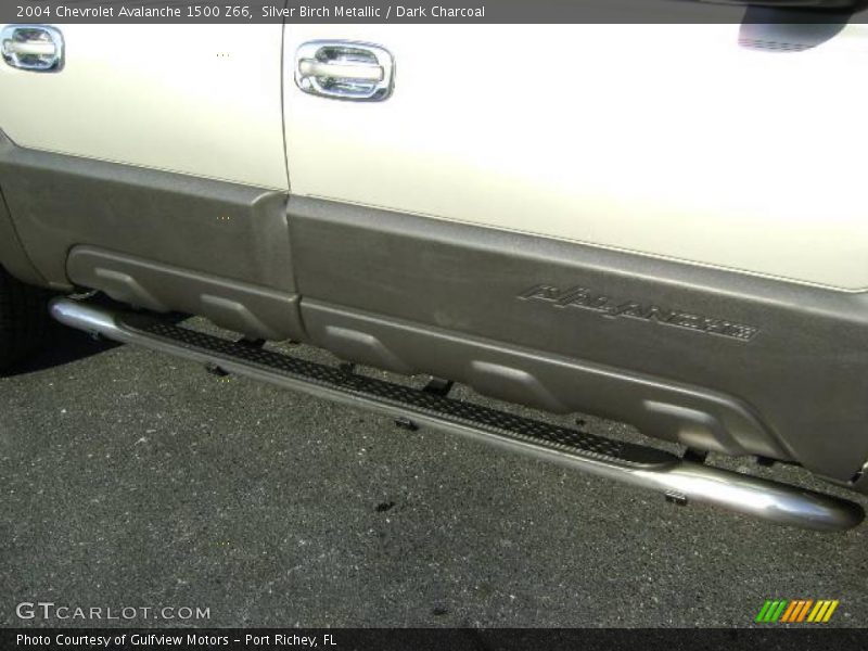 Silver Birch Metallic / Dark Charcoal 2004 Chevrolet Avalanche 1500 Z66