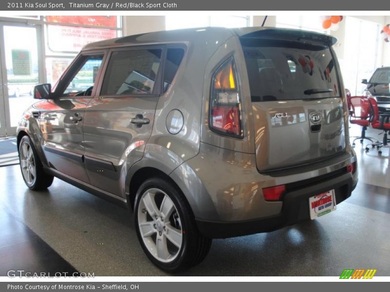 Titanium Gray / Red/Black Sport Cloth 2011 Kia Soul Sport