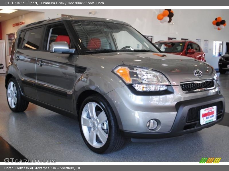 Titanium Gray / Red/Black Sport Cloth 2011 Kia Soul Sport