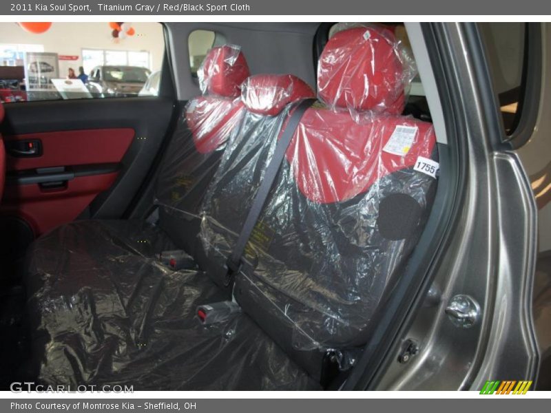 Titanium Gray / Red/Black Sport Cloth 2011 Kia Soul Sport