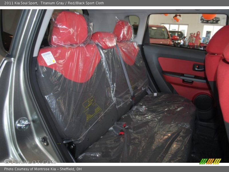 Titanium Gray / Red/Black Sport Cloth 2011 Kia Soul Sport
