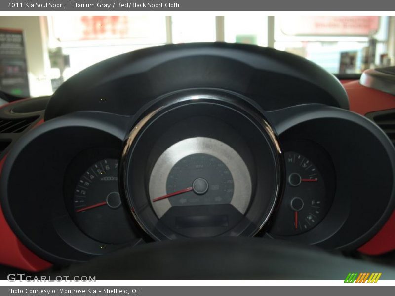 Titanium Gray / Red/Black Sport Cloth 2011 Kia Soul Sport