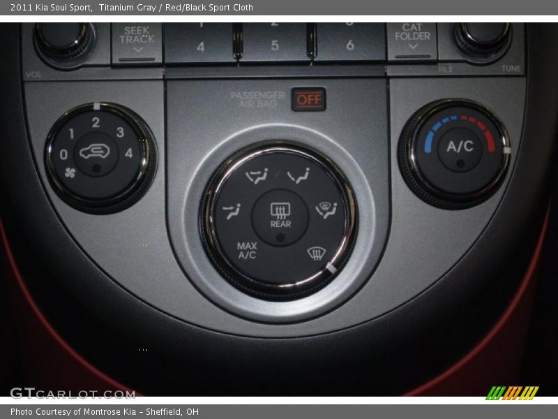 Titanium Gray / Red/Black Sport Cloth 2011 Kia Soul Sport