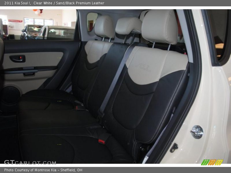Clear White / Sand/Black Premium Leather 2011 Kia Soul !