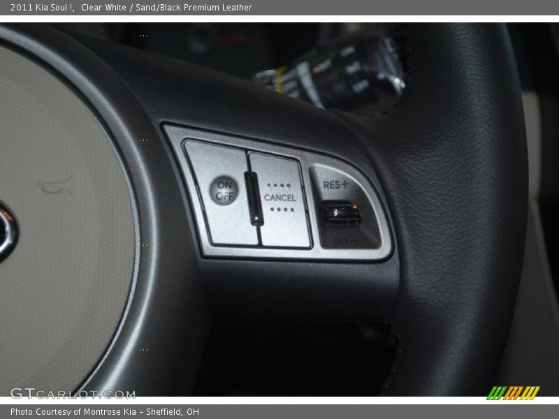 Clear White / Sand/Black Premium Leather 2011 Kia Soul !