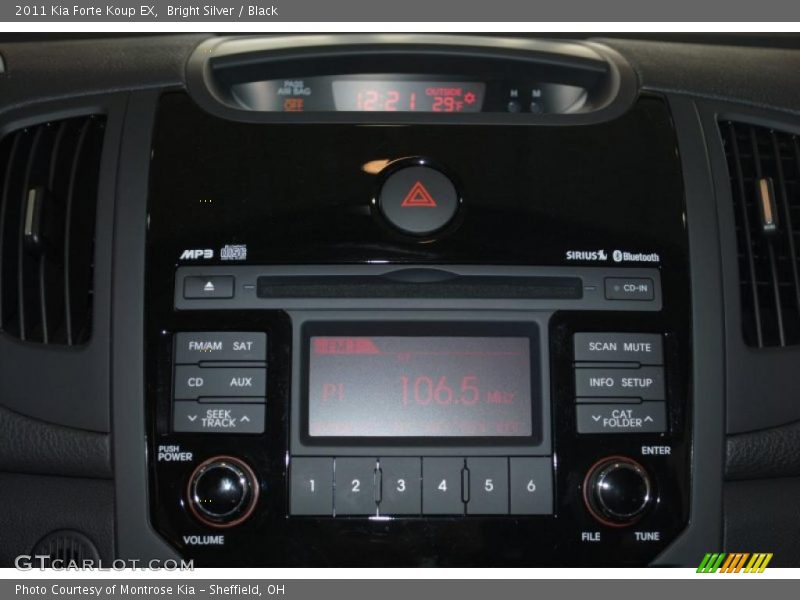 Bright Silver / Black 2011 Kia Forte Koup EX