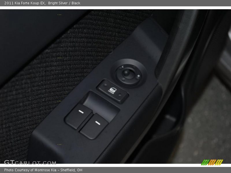 Bright Silver / Black 2011 Kia Forte Koup EX
