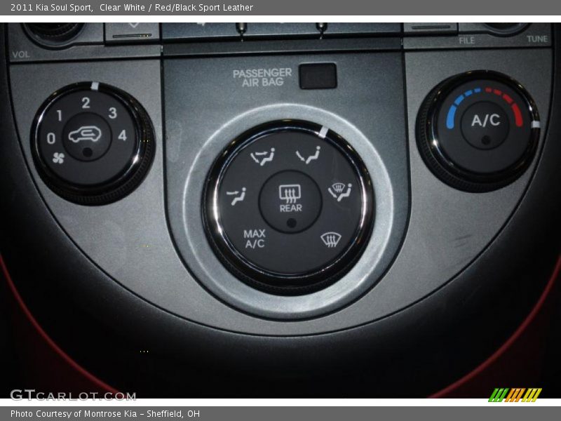 Clear White / Red/Black Sport Leather 2011 Kia Soul Sport