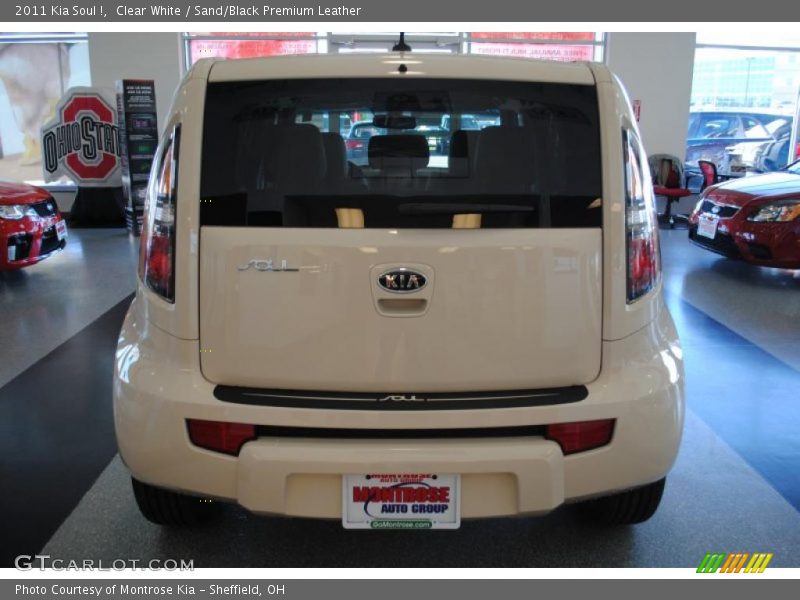 Clear White / Sand/Black Premium Leather 2011 Kia Soul !