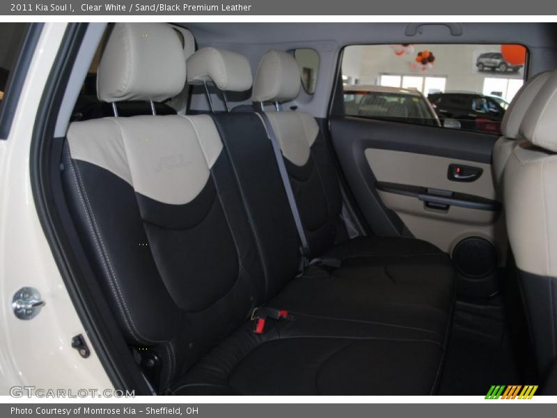 Clear White / Sand/Black Premium Leather 2011 Kia Soul !
