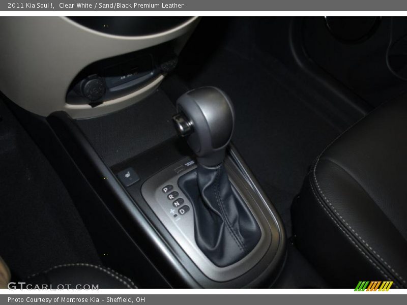 Clear White / Sand/Black Premium Leather 2011 Kia Soul !