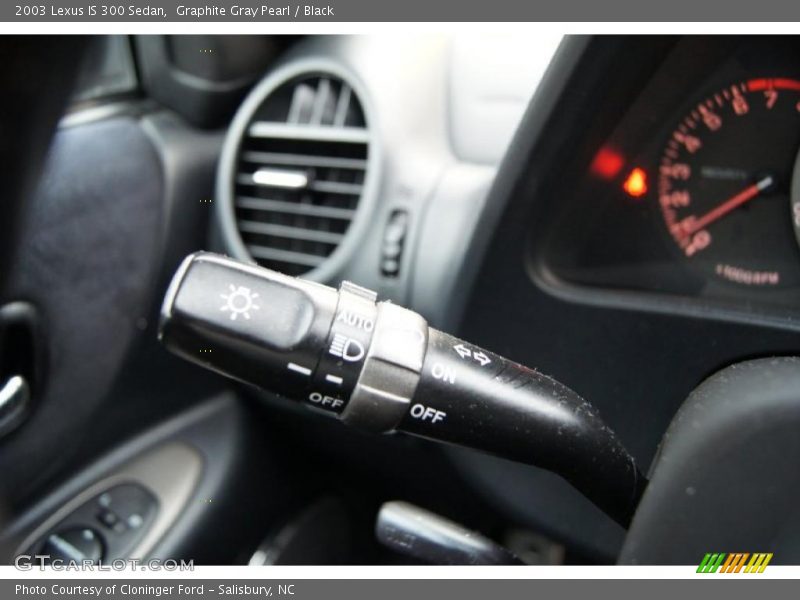 Controls of 2003 IS 300 Sedan