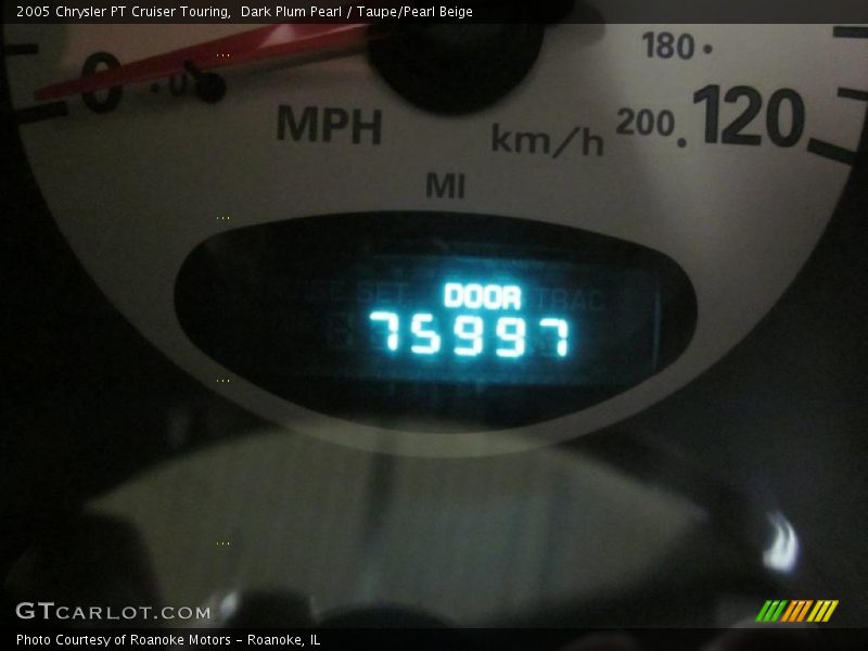 Dark Plum Pearl / Taupe/Pearl Beige 2005 Chrysler PT Cruiser Touring