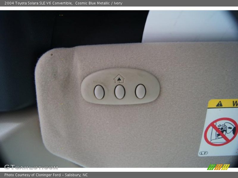 Cosmic Blue Metallic / Ivory 2004 Toyota Solara SLE V6 Convertible