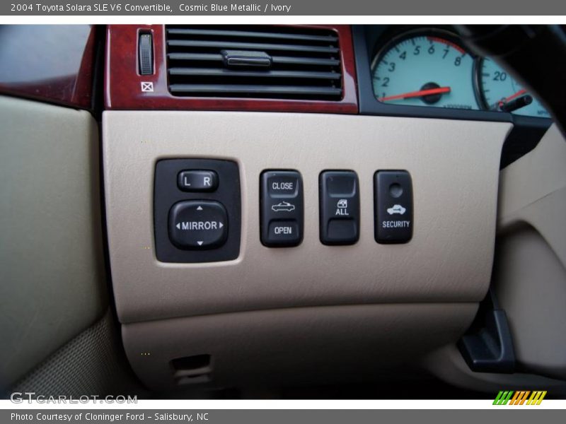 Controls of 2004 Solara SLE V6 Convertible