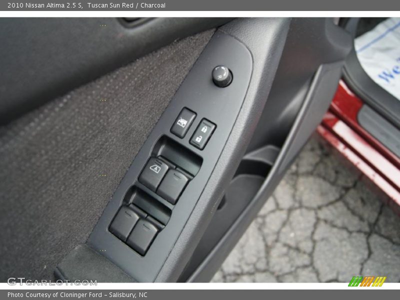 Tuscan Sun Red / Charcoal 2010 Nissan Altima 2.5 S
